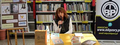 Barbara Kosmowska odwiedziła żorską bibliotekę. Spotkanie autorskie z pisarką