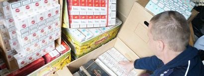 5 tys. paczek "lewych" papierosów w jednym z mieszkań na Księcia Władysława