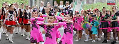 Medale dla żorskich Mażoretek na Ogólnopolskim Festiwalu Mażoretek Parada 2015