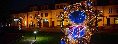 Świąteczne illuminacje w Żorach. Figury 3D ozdabiają rynek!