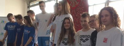 Międzywojewódzkie Drużynowe Mistrzostwa Polski Młodzików. Pływacy Salmo Żory pokonali swoje życiówki