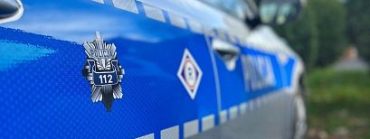 Przechodził przez jezdnię w niedozwolonym miejscu, miał przy sobie narkotyki