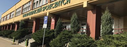 Ponad 300 tysięcy osób pobiera rentę socjalną. ZUS przypomina o zasadach