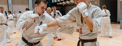 Kolejny czarny pas w żorskim karate